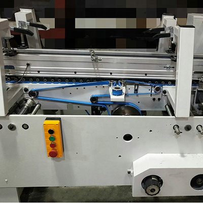 Van de Omslaggluer van het hoge snelheids Automatische Karton de Machinedoos die en Machine vouwen lijmen