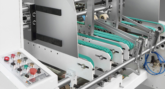 Van de Omslaggluer van het hoge snelheids Automatische Karton de Machinedoos die en Machine vouwen lijmen