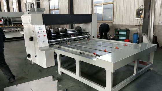 Semi Automatische Golf Roterende Slotter-Machine voor het Kartonnen Vouwen