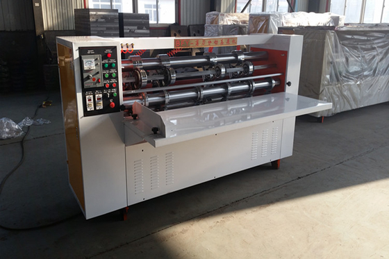 Het automatische Dunne Karton die van het Bladkarton en Machine Hoge Hardheid scheuren vouwen