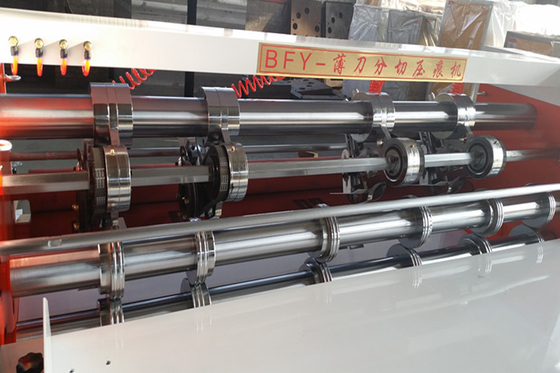 3000 modelleer van de het Bladsnijmachine van 220v het Dunne de Doelpuntenmakermachine Semi Automatische Vooraf samenpersen
