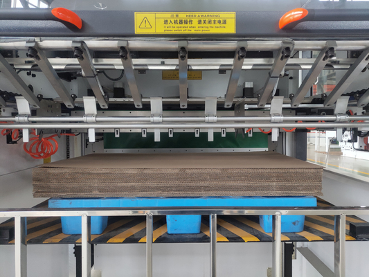 Pneumatische My1300 stans- en rilmachine semi-automatisch