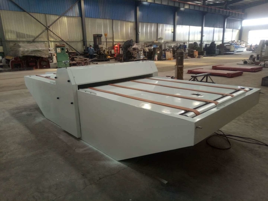 1600 Flatbed Pers Golfkarton Matrijzensnijmachine Geautomatiseerd