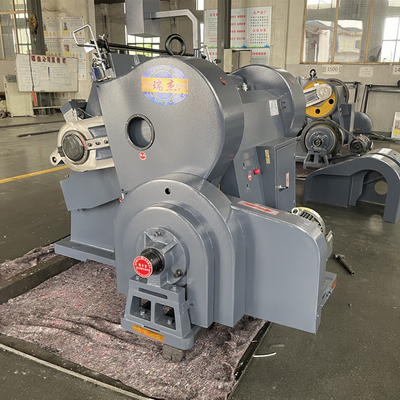 Het vouwen van de Snijmachine van de Kartonmatrijs Klantgericht met Ce-Handboek
