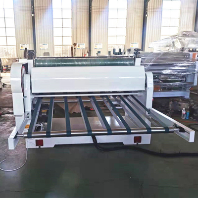 Lengte 3800mm de Snijmachine Van golfkarton met Efficiënte Stapelaarenergie
