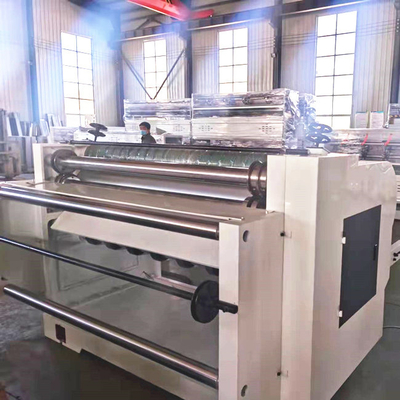 Lengte 3800mm de Snijmachine Van golfkarton met Efficiënte Stapelaarenergie