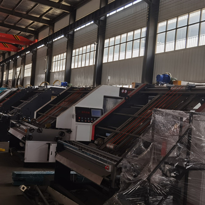 1300x1250mm Semi Auto de Machine Enig Kant GolfKarton van de Fluitlamineerder