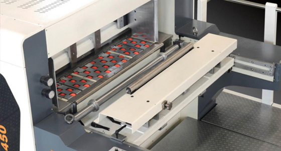 PLC de Hydraulische Automatische Vouwende Golfsnijmachine van de Kartonmatrijs