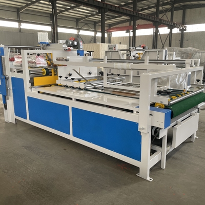 220V/380V golfconsumptie van de de Machine7.5kw Macht van Gluer van de Kartonomslag 7000*3000*2000mm Afmeting