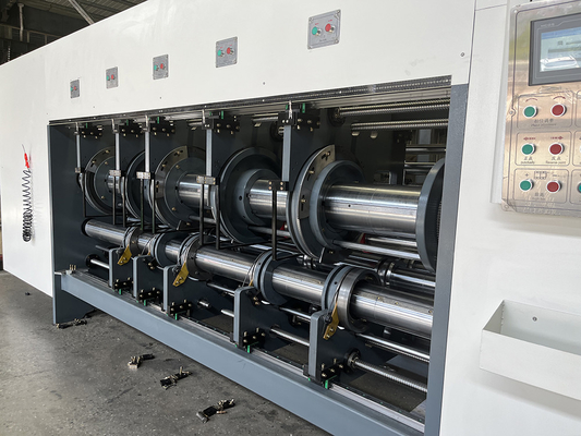 Elektrisch besturingssysteem Geaffineerde roterende slotmachine veelzijdig