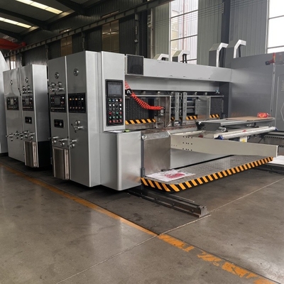 Leading Edge 2 kleuren Ink Flexo Printing Slotting Die Cutting Machinery Met Vibration Removal Stacker