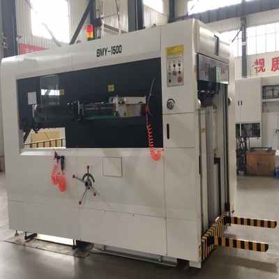 PLC-controle witte matrassnijmachine voor gegolfde kartonnen