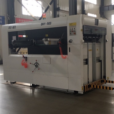 Precision Cardboard Box Die Cutting Machine met een snijlengte van 1320-1520 mm