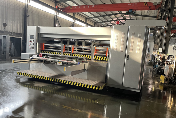 High Speed PLC Controlled Slotting Machine voor golfkarton