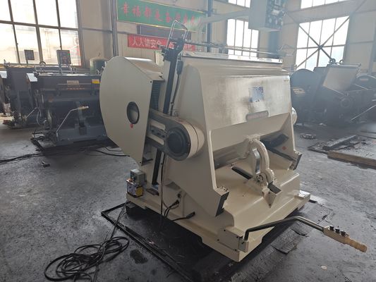 1500 mm lagergrootte handmatige karton creasing die snijmachine