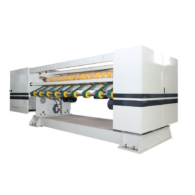 Hoofdaandrijving servomotor 22 kW golfkartonproductielijn NC-snijmachine met snijprecisie ± 1 mm voor productie