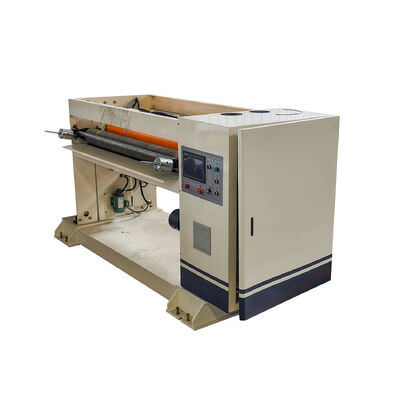 Spanning 380V 5-laags golfkartonproductielijn met hoofdaandrijving servomotor 22 kW die output en consistent golfkarton levert