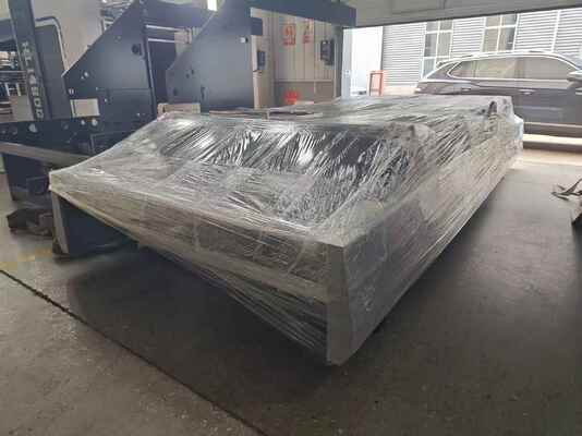 HL1600 High Speed 100pcs/min Automatic Flute Laminating Machine met 1600x1250mm Grootte en Automatische Voeding