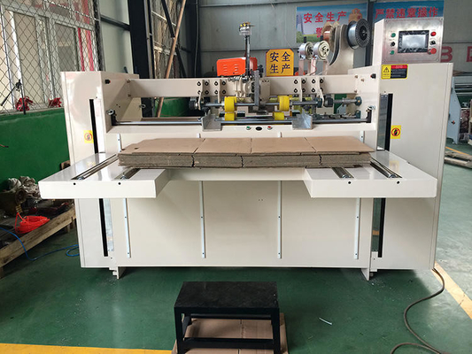 Het Kartonvakje van Mitsubishi Dubbele Servo Automatische Stikkende Machine voor Document Vakje het Maken